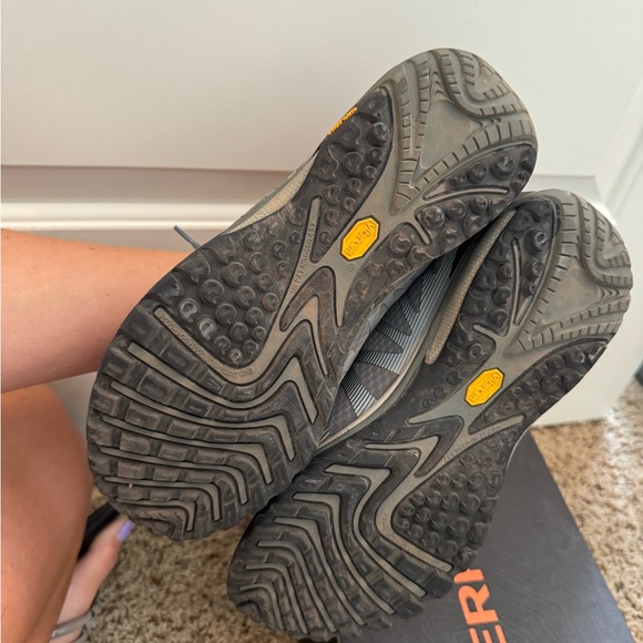 Merrell - 10 - Picture 5 of 6